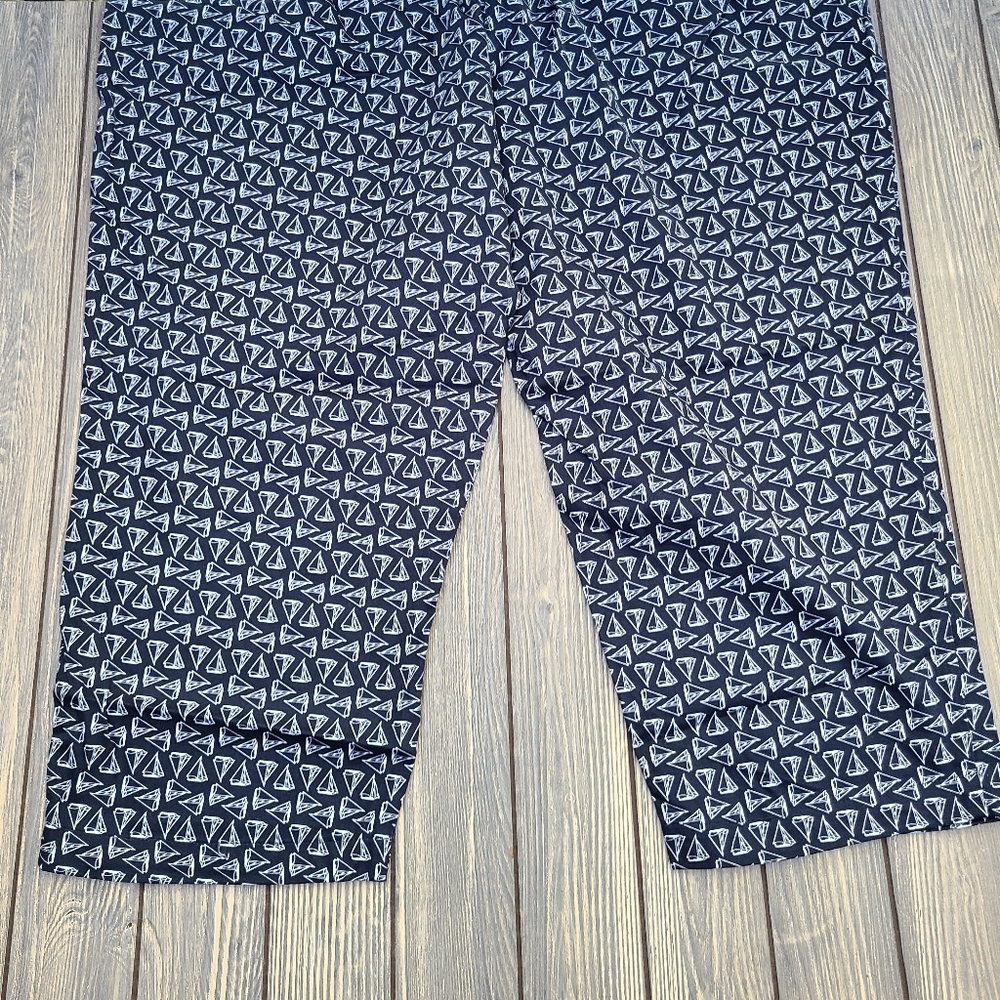 Liz Claiborne blue print capri pants - Picture 10 of 11